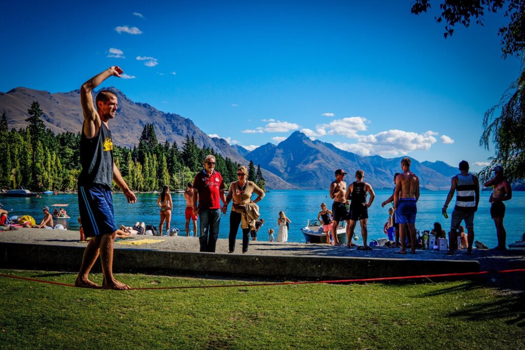 https://cdt64.media.tourinsoft.eu/upload/michellemaria-pitzel-slackline-283223.jpg