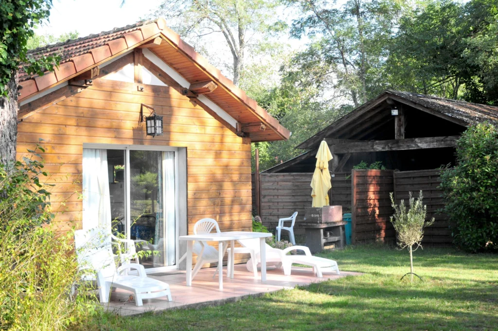 https://cdt24.media.tourinsoft.eu/upload/Lilas-1-2.jpg