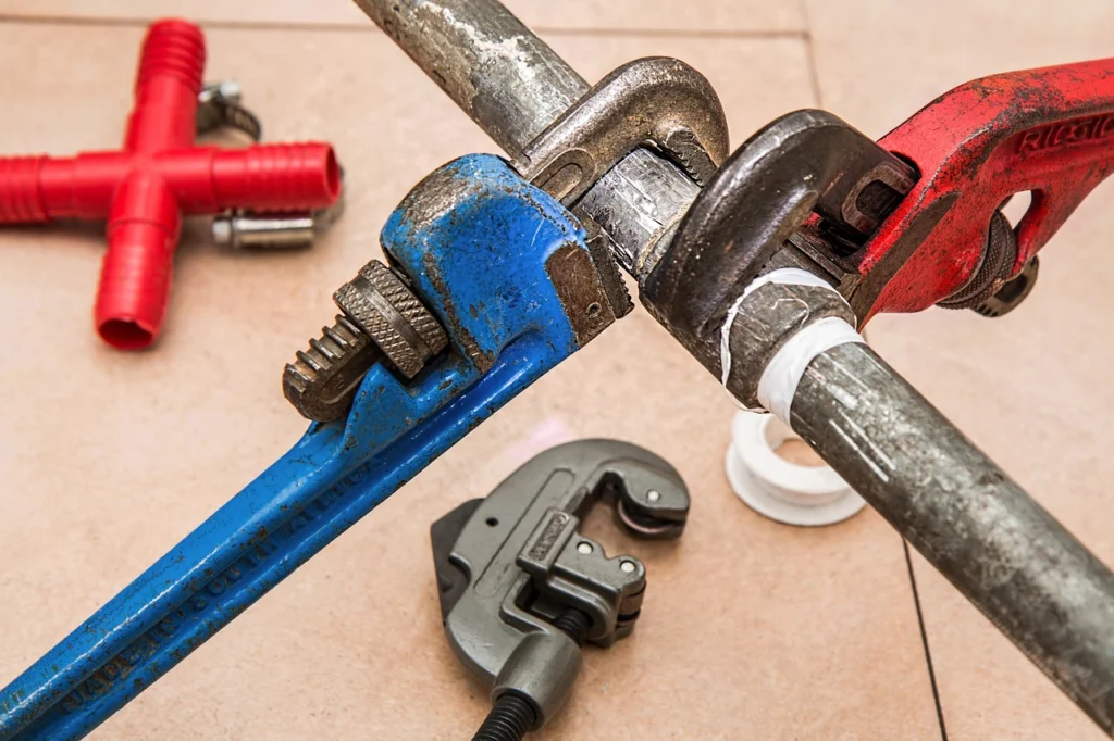 https://cdt24.media.tourinsoft.eu/upload/plumbing-840835-1280.jpg